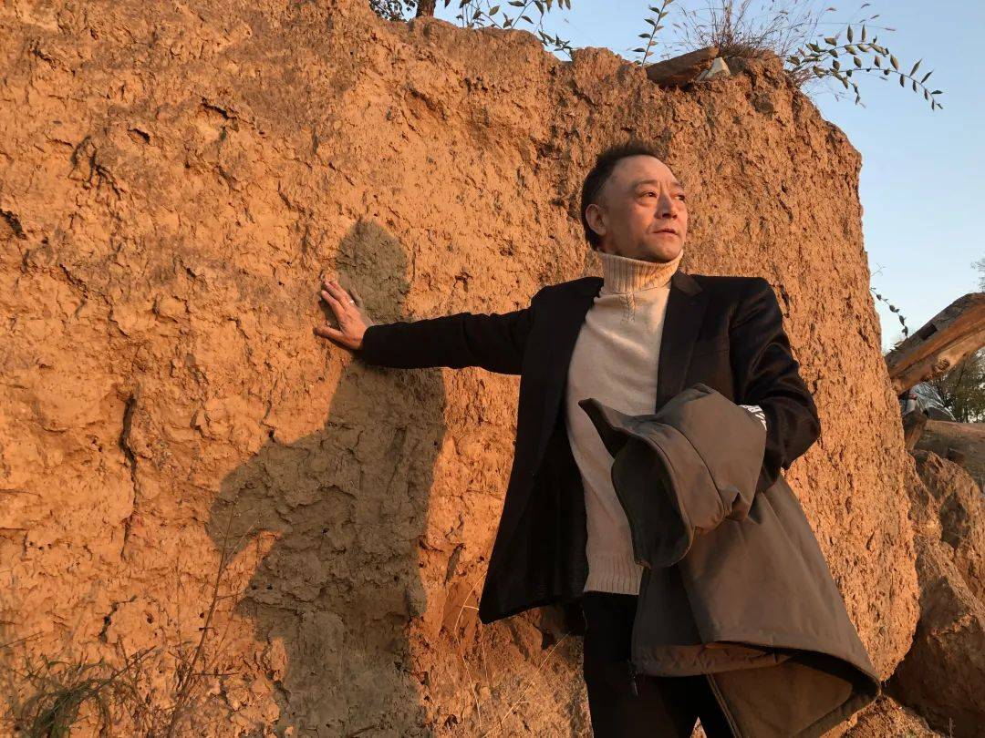 包洪波作品十七评：艺术价值与收藏潜力解读