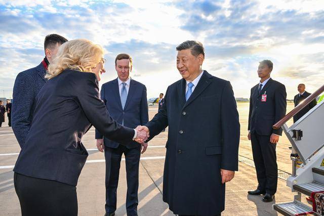 新华图讯｜习近平抵达莫斯科对俄进行国事访问并出席纪念苏联伟大卫国战争胜利80周年庆典
