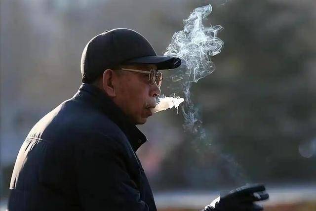 加快肝脏疾病原因：抽烟仅排第4，尤其是第1个，很多人还没察觉