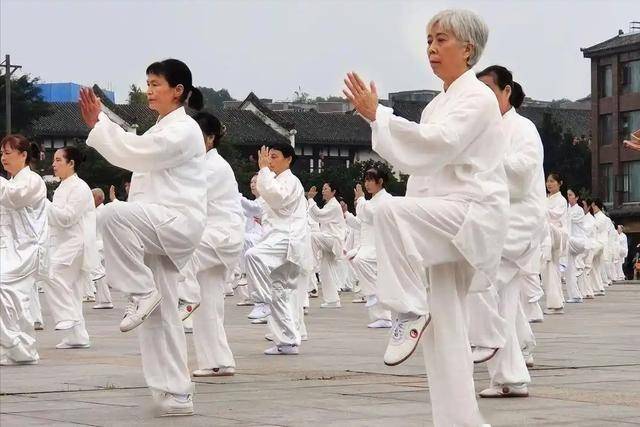 研究发现：每天打太极的高血压患者，用不了多久身体或有4改善