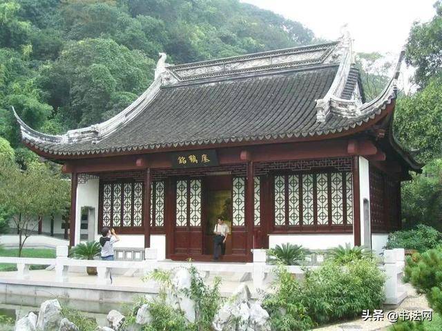 长江捞出“神秘字符”，书法界无人敢全临，黄庭坚评：大字之王