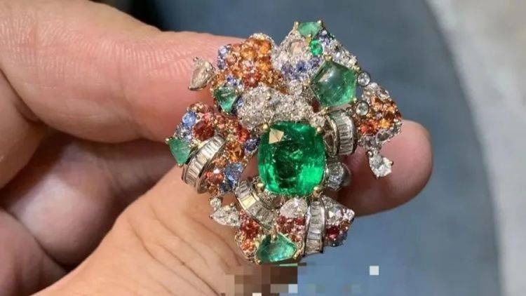 价值50万元珠宝，快递途中消失！一年后真相大白，原来是他……