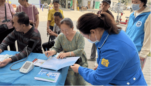 家医零距离上门 守护健康“不打烊”