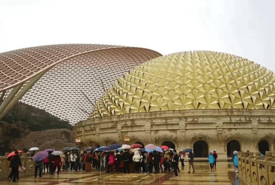 暖光诱惑冷光克制：灯光陷阱助你轻松控制食欲减肥