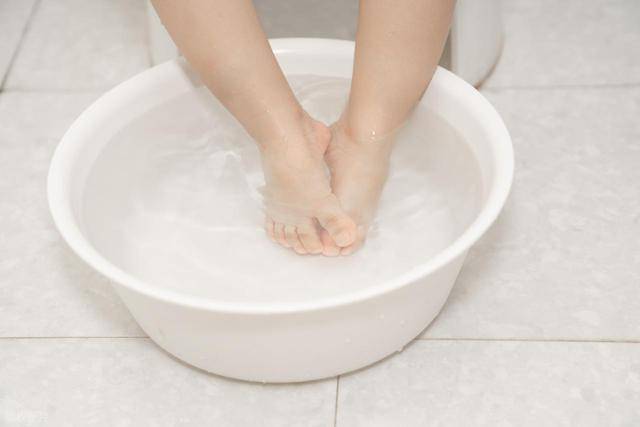 泡脚能减肥？真相在这里！
