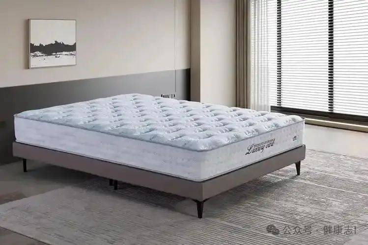 医生坦言：最伤害腰部的习惯，不是久坐！而是频繁的去做这4件事