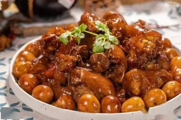 “夏天不排毒，一年身体堵”，8种排毒菜要多吃，清肠刮油又健脾