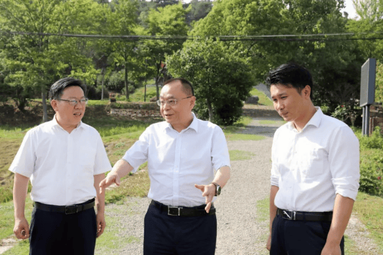 江苏省检察院党组书记、检察长赵铁实调研指导镇江检察工作