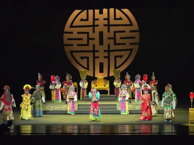 赣剧《李迩王》在京展演 中西文化碰撞绽放艺术吸引力