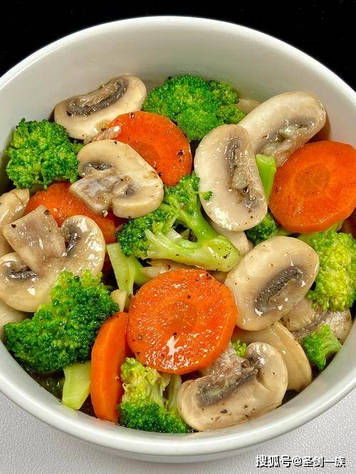 三伏不排毒，秋冬一身毒！这8样排毒菜抓紧吃，清肠刮油一身轻