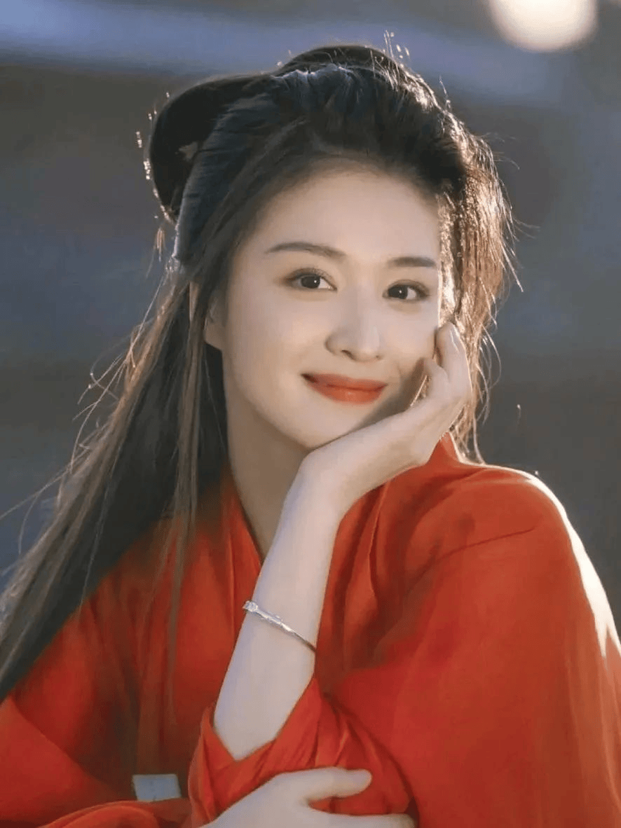 王楚然，清纯美女壁纸，明星明艳系写真