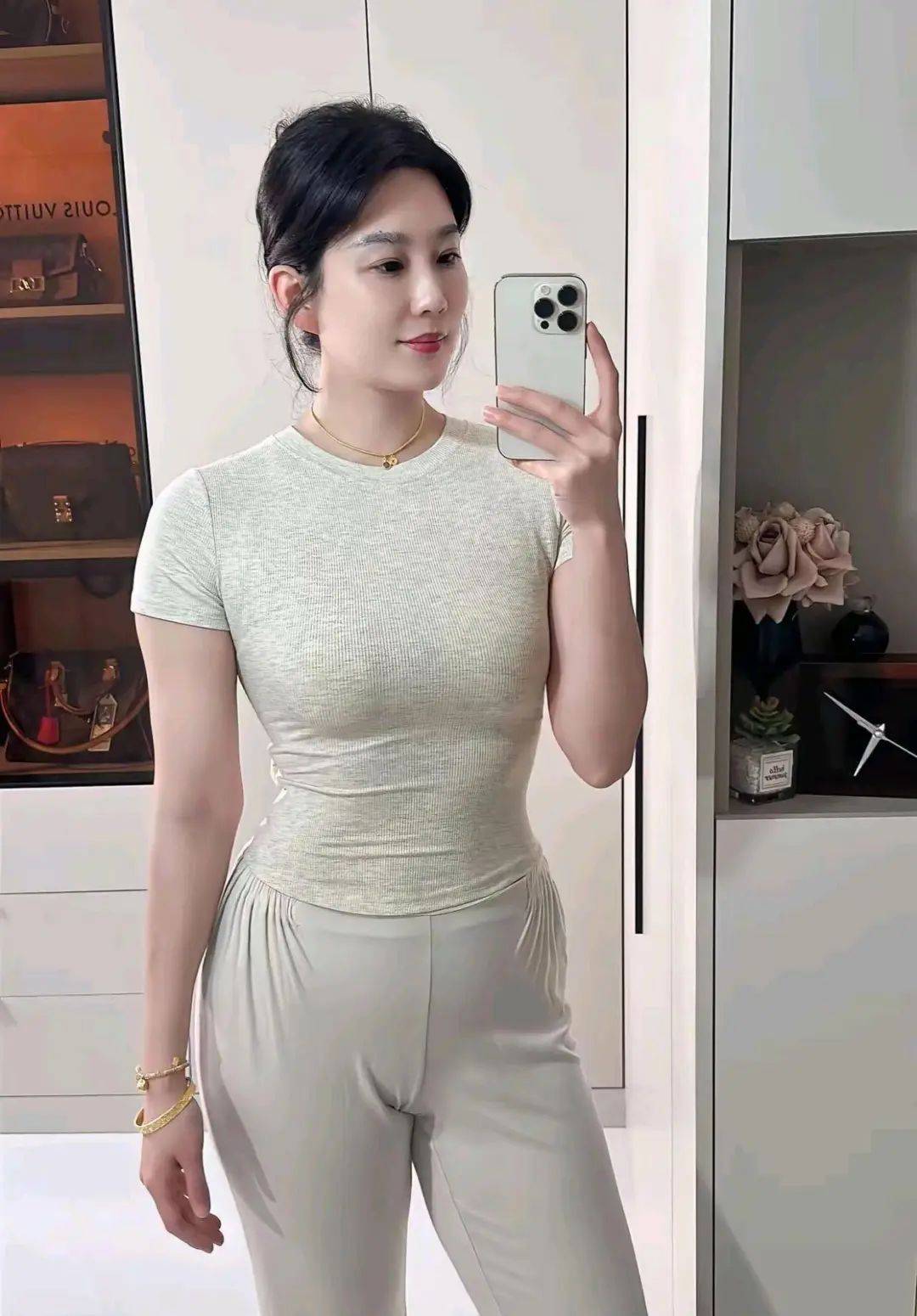 字画收藏，买“人”还是买“画”？