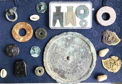 初中生背后的“古玩江湖”