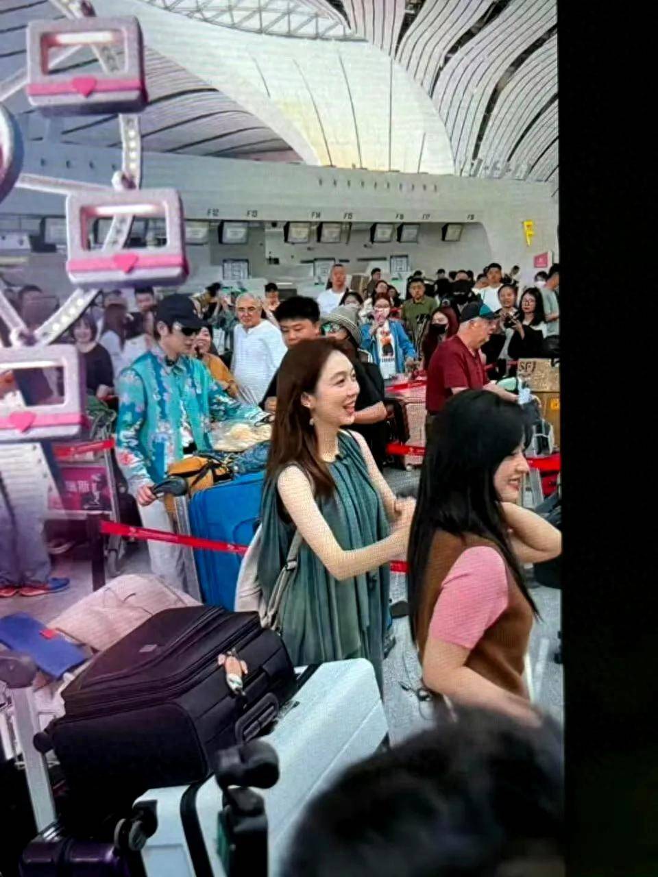 原创            《中餐厅9》摩洛哥出发路透，餐厅装修漂亮，黄晓明姜妍约吃午餐