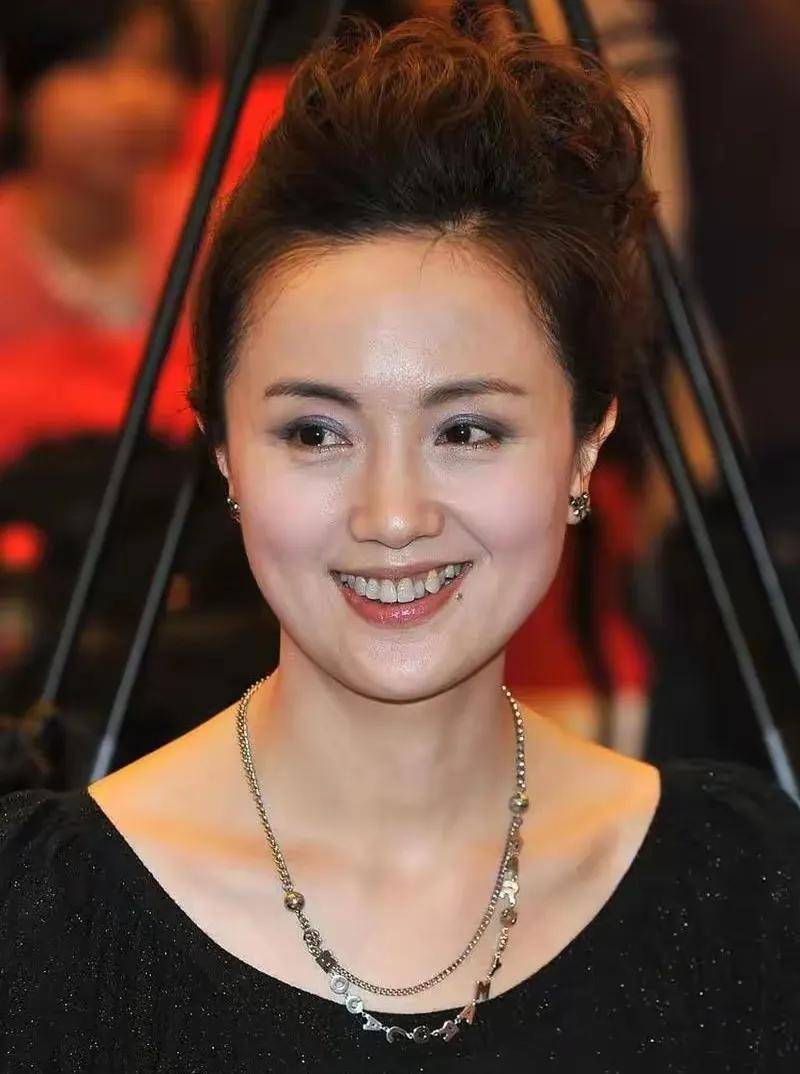 国家话剧院院长曝朱媛媛遗体已火化：尊重其遗愿从简办理后事