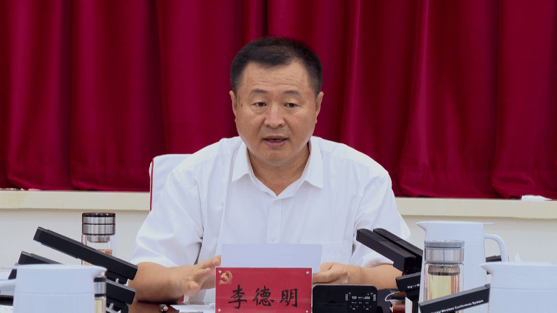 脱贫摘帽次月，县委书记斥资千万建了10个公厕……