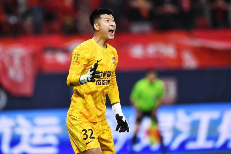 潘伟力预测国足vs印尼首发：刘殿座、杨明洋出战，右后卫杨泽翔