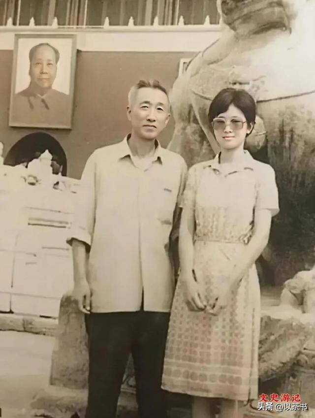 原创            原来他就是巩俐的父亲，名校教授家庭圆满，两个女儿却成了他的痛