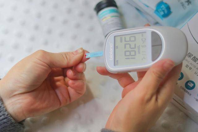 中国高尿酸血症发病率世界第一？医生：除了饮食，3问题同样关键