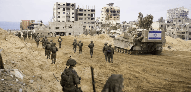 原创            62万大军枕戈待旦，敢死队率先出击，亲以武装头目上了斩首名单，美国管不住了