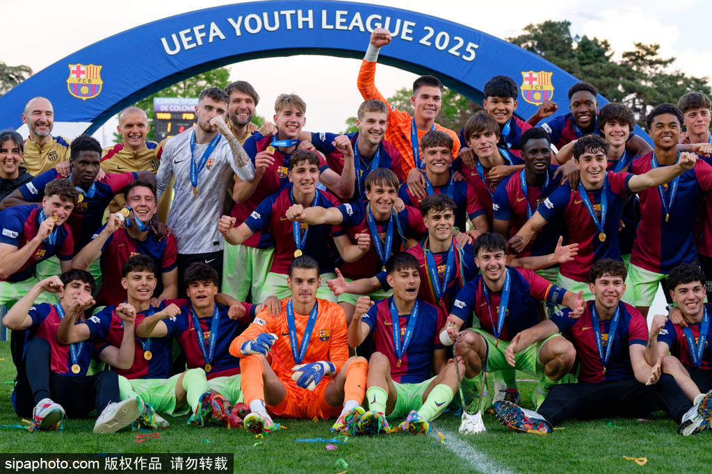 巴萨青训悲情夜！3球领先7分钟崩盘，点球饮恨告别四冠王伟业！