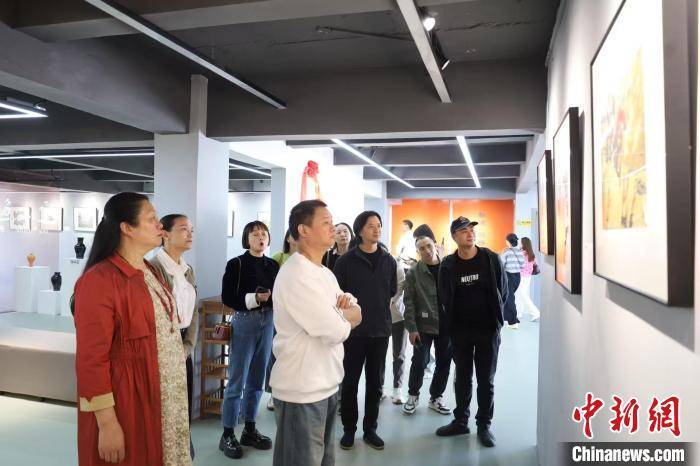 闽北乡村的文化新生：千年技艺与乡土艺术的融合之路