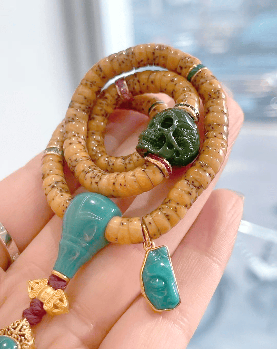 手串爱好者必看：7种文玩手串的盘玩方法全攻略