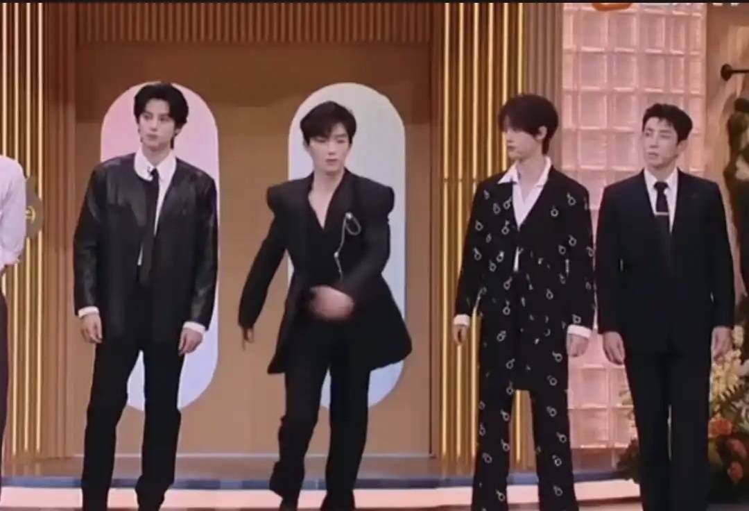 原创            芒果Hi6上演魔幻一幕：王星越隔空互动，石凯镜头“人间蒸发”