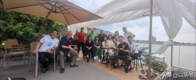 原创            广东电视台艺员34年后重聚！每个面孔都熟悉，婉玲还是那么美