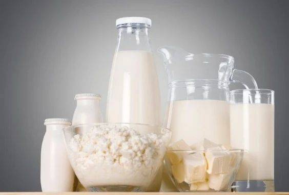 刚给美国送完钱，沙特转脸和中国签57项协议，背后藏着哪些博弈？