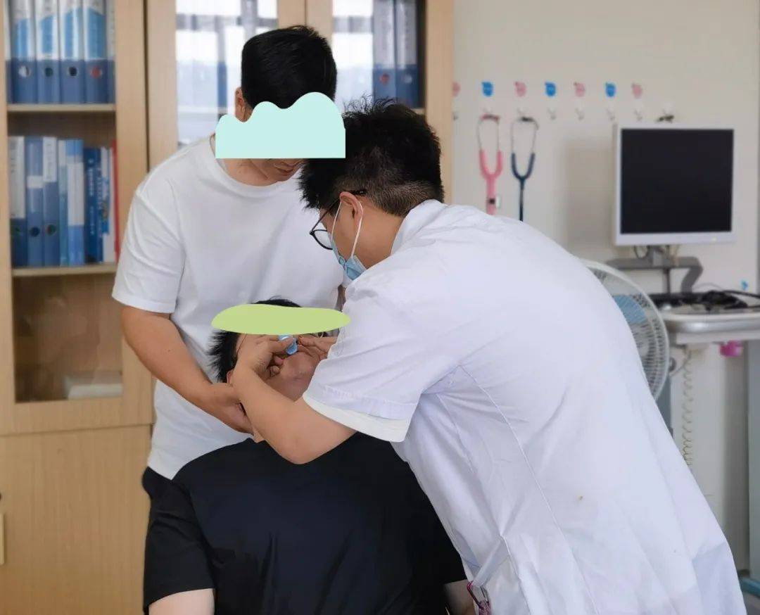新技术新篇章！台州二院成功开展全市首例艾司氯胺酮鼻喷雾剂治疗伴有自杀倾向的抑郁症患者