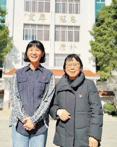 演员宋佳，在《人民日报》撰文