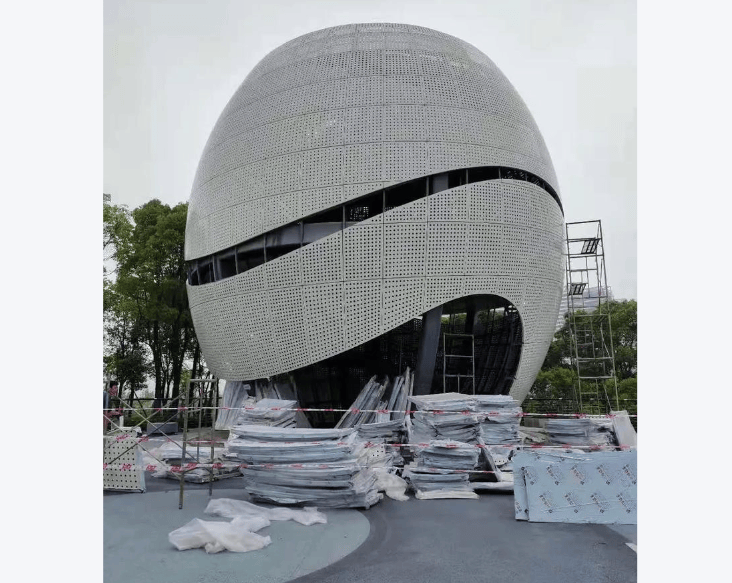 拔罐致运动员二级烧伤 中医推拿竟称排毒反应”引争议