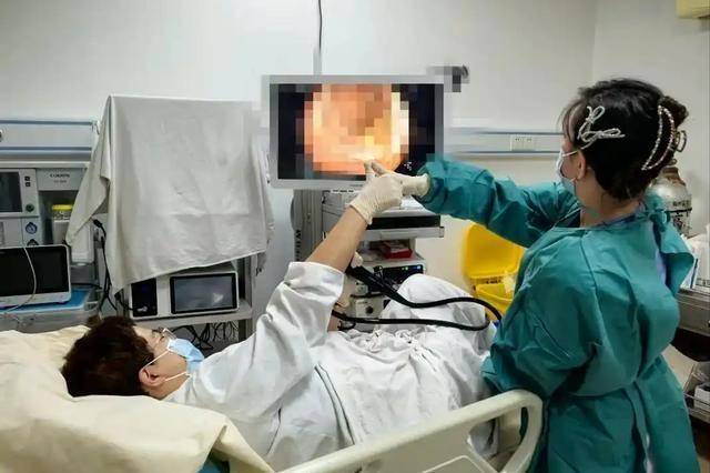 医生坦言：查出肠息肉十年没癌变的人，生活中牢守这3个原则！