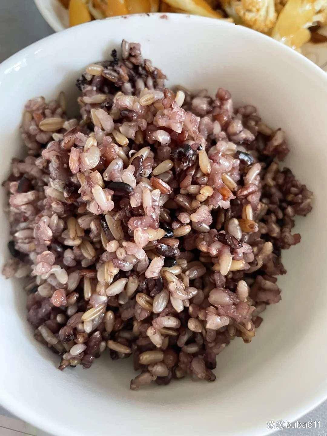 代谢缓慢易发胖！燃脂必备粗粮饭，每日替主食，颗粒分明有嚼劲