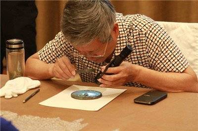 从苏富比到元宇宙：李鉴宸如何用代码改写“元青花”的古玩交易密码？