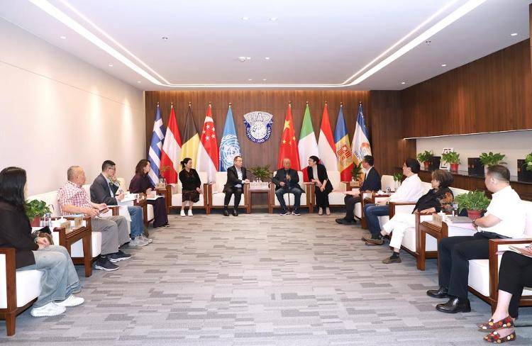 迪士尼首任大中华区主席到访山东工艺美术学院共探艺术国际化新径