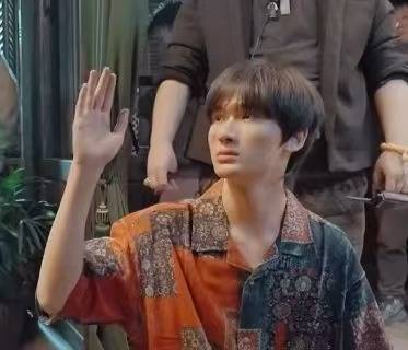 原创            《无限超越班3》：余宇涵、丁真都不适合演戏！刘奕畅这样的演员应该被抵制！