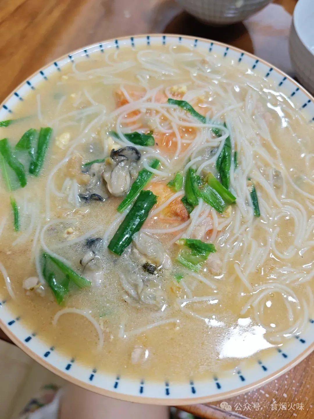 夏季没食欲，常吃此汤粉！清热解毒还解疲乏，三不五时吃一碗，精神饱满