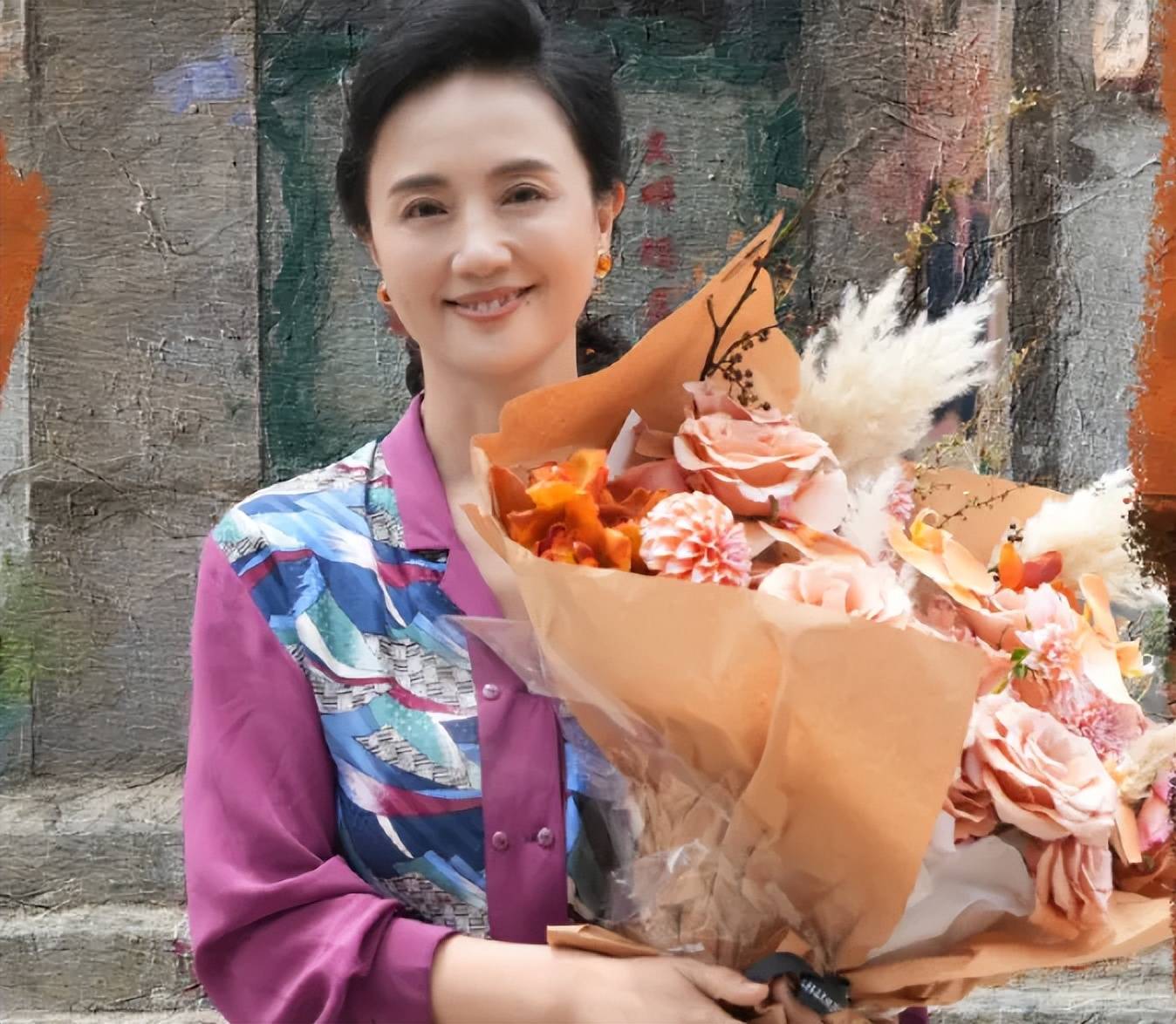 原创            还是难以接受！耿乐晒与朱媛媛最后对话，侯勇眼含泪光：她才51岁