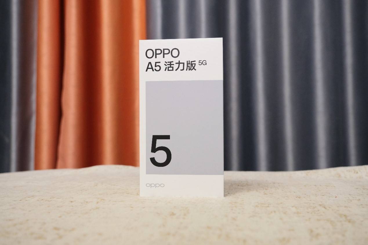 OPPO A5活力版：玛瑙粉配色的颜值担当与防水实力派