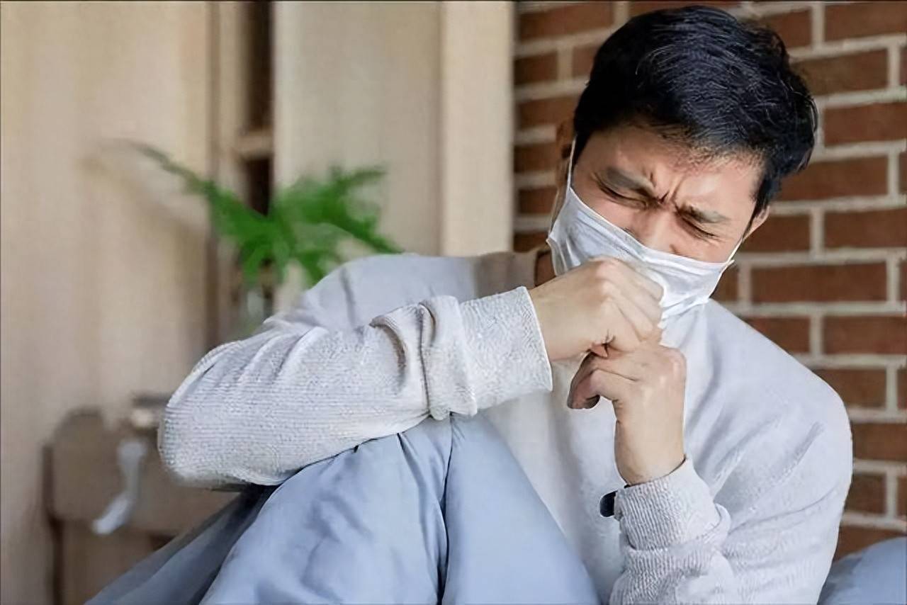 原创            提醒：肺癌早期不是咳嗽，而是身上出现这5大异常，你一定要注意