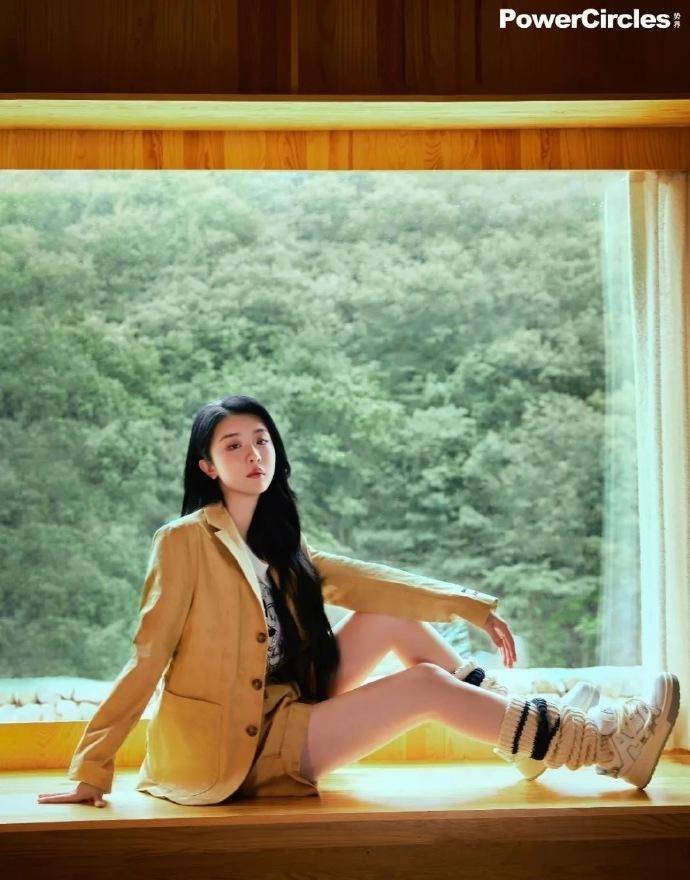 自信的女人最美，棠姐内外兼修，羡慕不来.