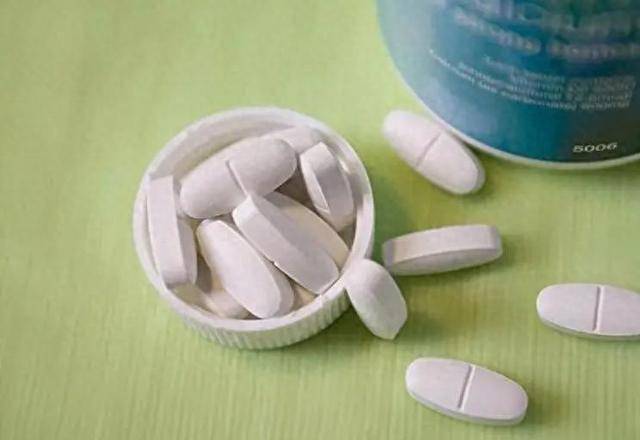 58岁大妈经常吃一片叶酸，最后身体会怎么样？让医生来告诉你真相