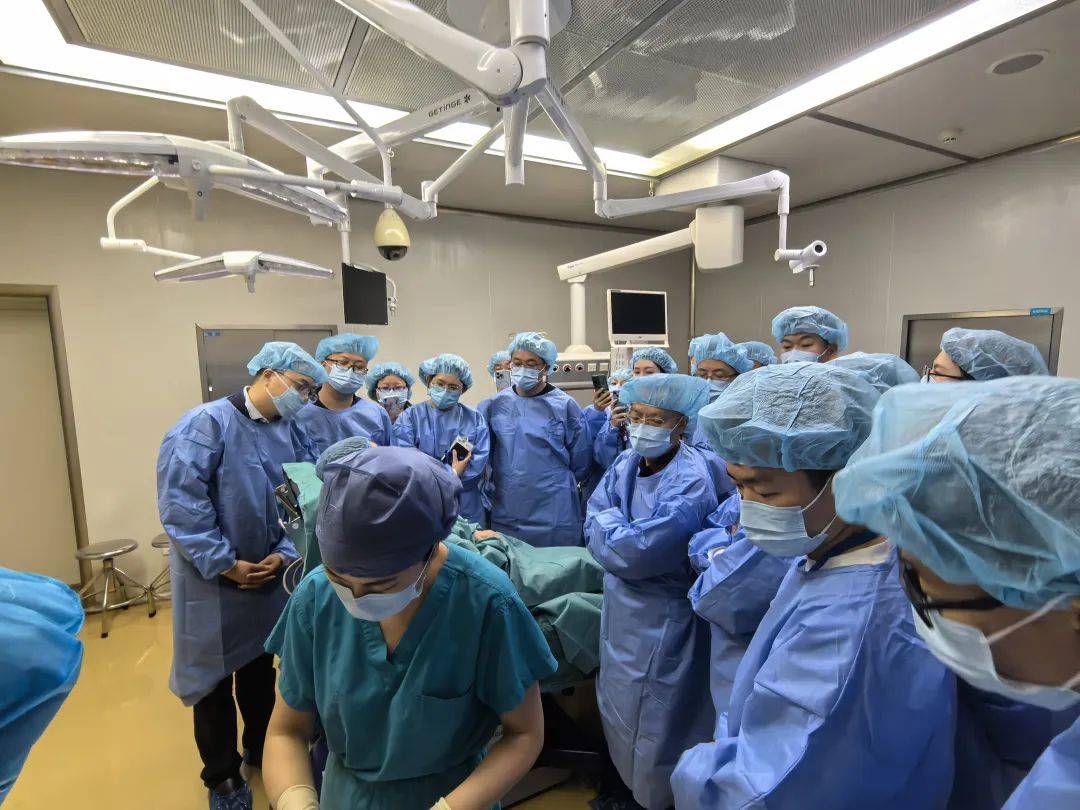 第5届西南微创整形美容技术培训班《重源重组Ⅲ型人源化胶原蛋白眼周精细化抗衰注射》