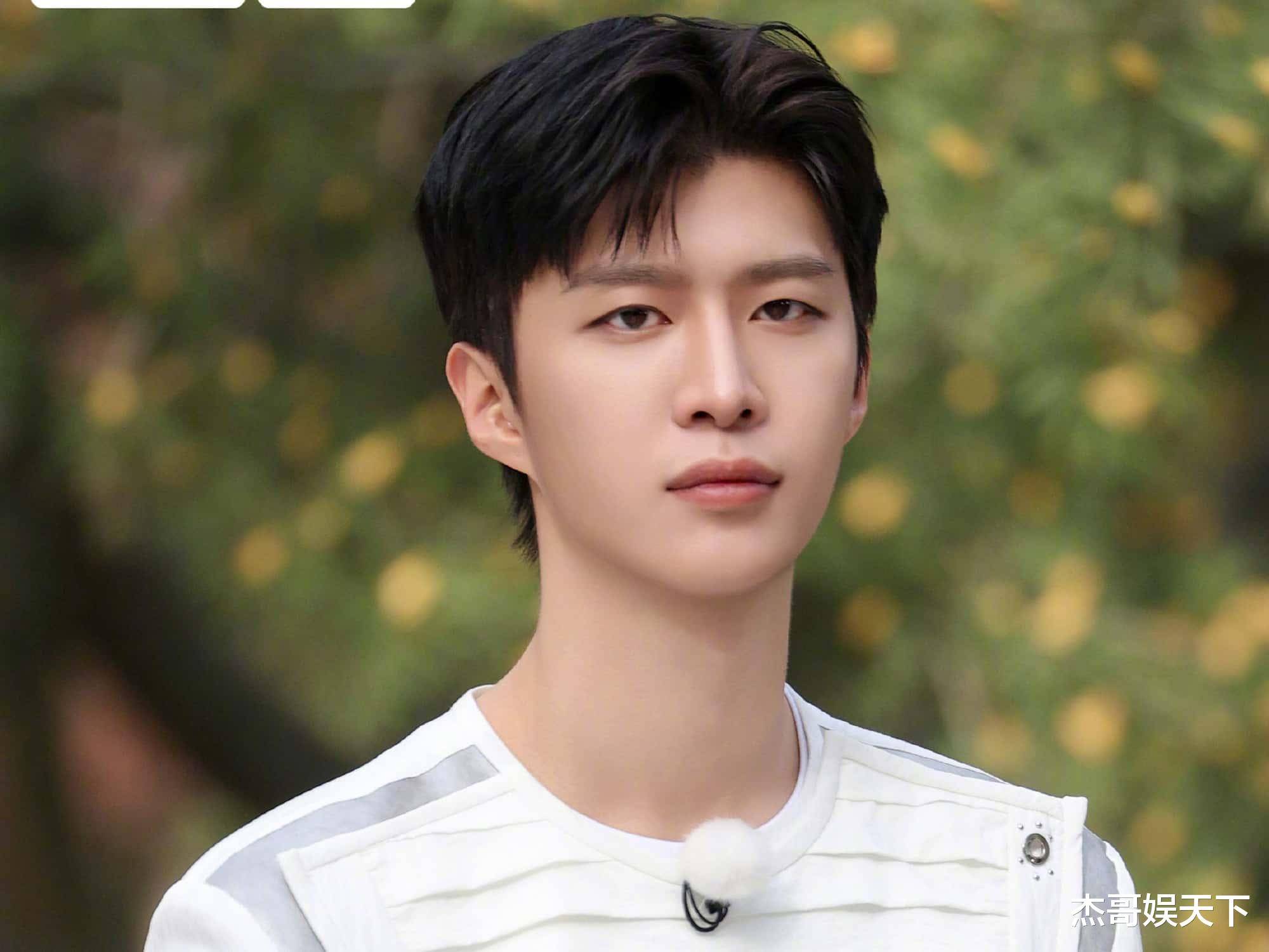 原创            李晨和宁静，两个人凑不出一个脑子，一手好牌被彻底打烂了