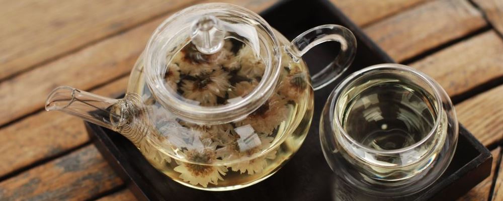 喝菊花茶的益处及主要功效作用解析