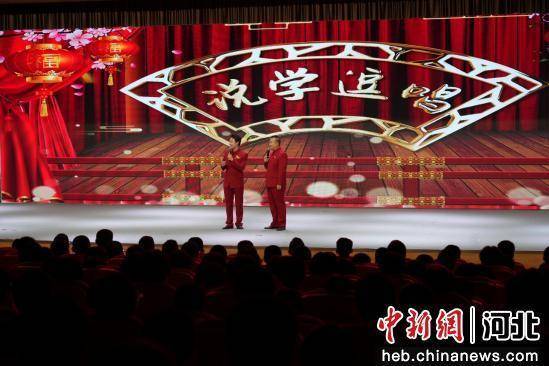 河北省心连心艺术团走进鸡泽县开展文化惠民巡演活动