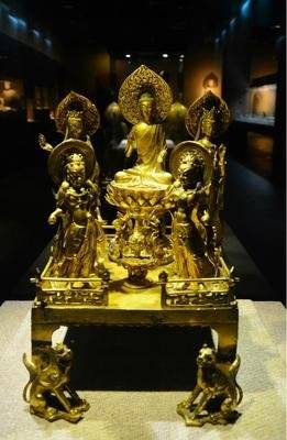 古玩收藏家集体请愿：请先查十大古玩拍卖行与四大古玩商的"合法"赃物！