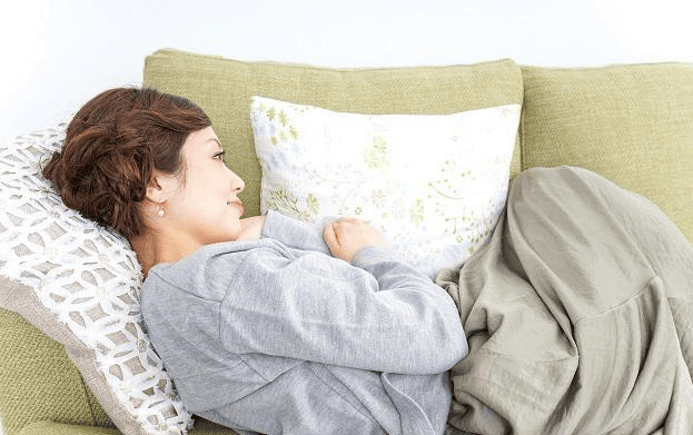 医生不愿明说：帕金森患者饭后这3个行为，正在毁掉康复希望